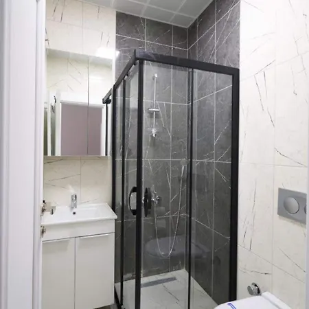 Lovely Cozy 3bd25bath Duplex Patio! #273